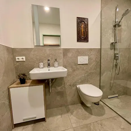 Neu Goldstadt Schloessle-galerie Zentrum Apartment Pforzheim