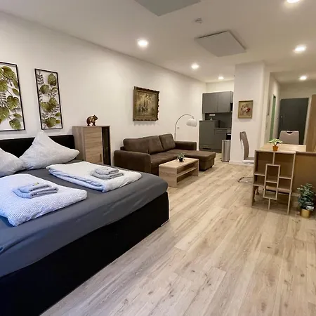 Апартаменты Neu Goldstadt Gallery Zentrum Am Schloessle Пфорцхайм