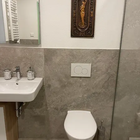 Apartment Neu Goldstadt Schloessle-galerie Zentrum Pforzheim