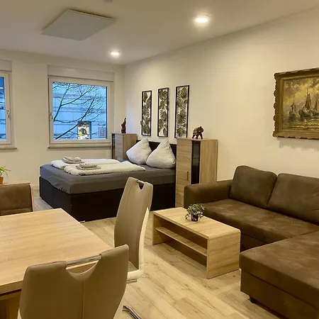 Апартаменты Neu Goldstadt Gallery Zentrum Am Schloessle *