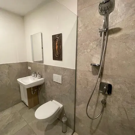 Apartment Neu Goldstadt Schloessle-galerie Zentrum Pforzheim