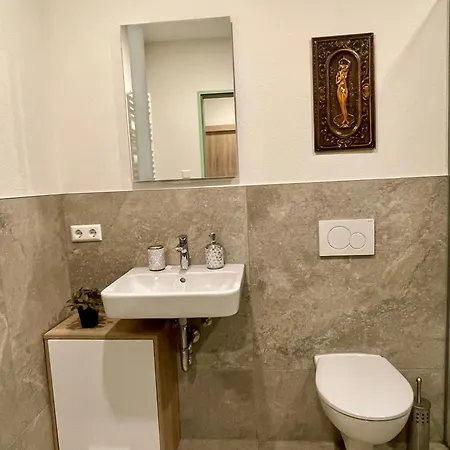 Neu Goldstadt Schloessle-galerie Zentrum Apartment Pforzheim