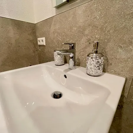 Neu Goldstadt Schloessle-galerie Zentrum Apartment *