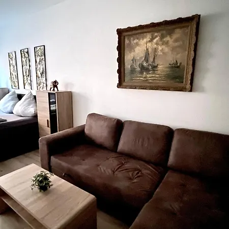 Апартаменты Neu Goldstadt Gallery Zentrum Am Schloessle *